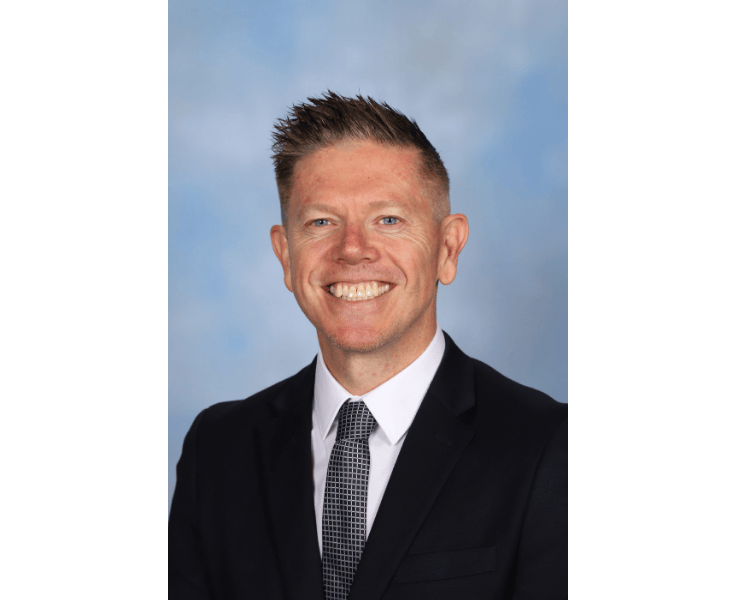 Peter Graham - Gallery - Staff Portraits - Gallery Block Template - Staff Portrait